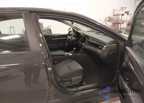 2025 Toyota Camry Le из США, поврежденный, VIN 4T1DAACK4SU066950